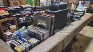 Assorted-Lot-of-Vinyl-Records-CDs-Cassette-Tapes-and-DVDs