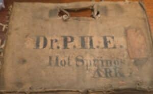 Dr.-P.H.E.-Hot-Springs-ARK.-Medical-Bag-with-Santa-Fe-R.R.-Label