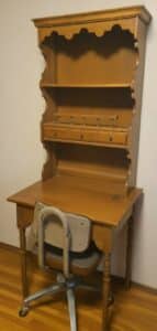 Vintage-Broyhill-Fontana-Solid-Knotty-Pine-Writing-Desk-with-Hutch