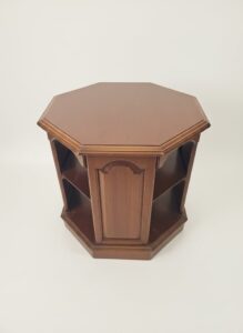 Ethan-Allen-Georgian-Court-Hexagonal-Storage-End-Table