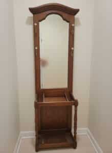 Pulaski-Furniture-Oak-Mirrored-Hall-Tree-with-Umbrella-Stand