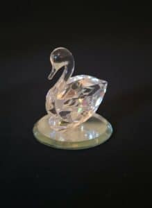Swarovski-Crystal-Swan-Figurine
