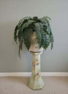 Victorian-Style-Floral-Pedestal-Planter