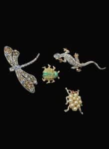 Vintage-Costume-Jewelry-Insect-and-Animal-Brooch-Collection-1