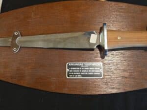 Arkansas-Toothpick-Reproduction-Display-Knife