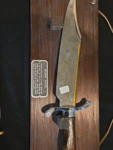 Carvel-Hall-Colonel-James-Bowie-Knife-Reproduction