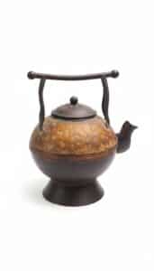 Japanese-Cast-Iron-Tetsubin-Teapot-with-Arare-Pattern
