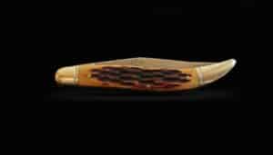 Vintage-Amber-Jigged-Bone-Folding-Pocket-Knife