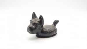 Vintage-Black-Ceramic-Scottie-Dog-Figurine