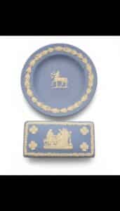 Wedgwood-Jasperware-Blue-and-White-Trinket-Set-with-Plate-and-Box