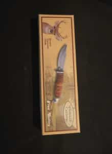 Whitetail-Cutlery-or-Frost-Cutlery-Damascus-Steel-Hunting-Knife