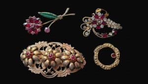 Collection-of-Four-Vintage-Costume-Jewelry-Brooches
