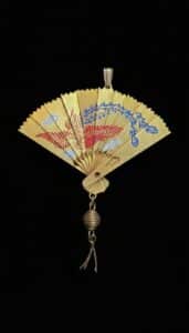 Vintage-Japanese-Fan-Charm-Pendant-with-Phoenix-and-Dragon-Motif