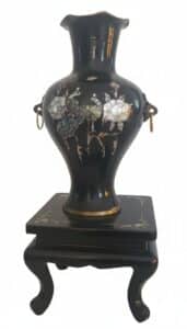 Vintage-Korean-Mother-of-Pearl-Inlay-Black-Lacquer-Vase-with-Stand