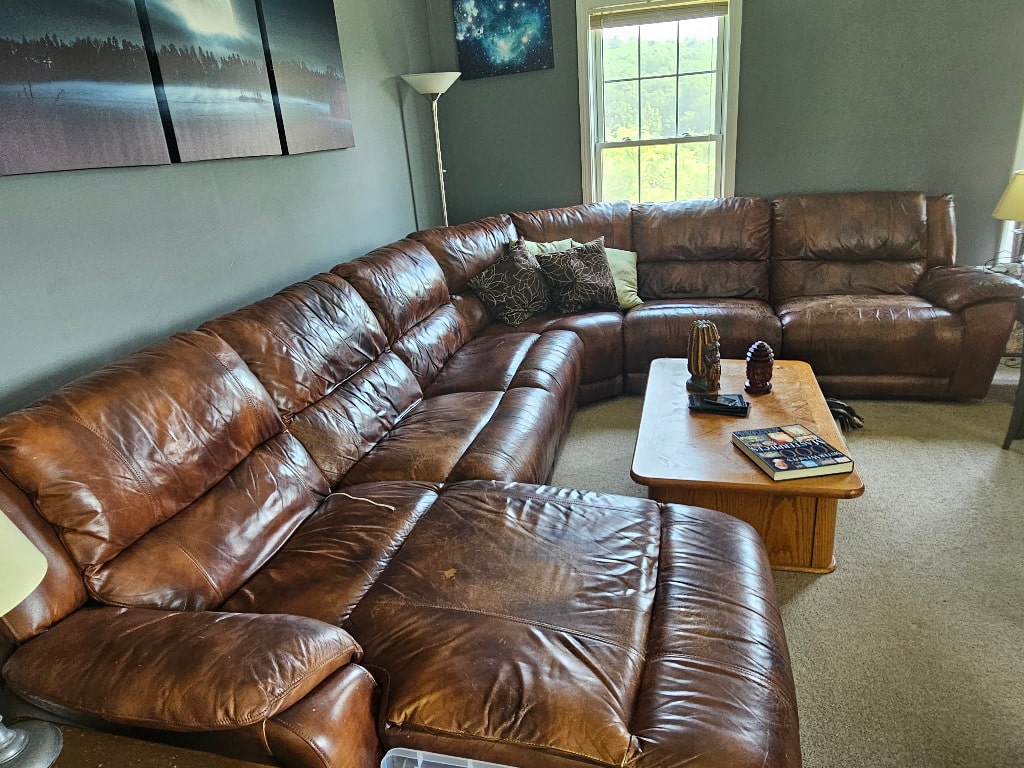 Dynamite Furniture, Decor & more in Dracut, MA!