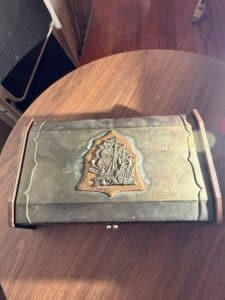 7157DB3B-C119-48BF-84FF-3ED9A2B9DD38_1_105_c