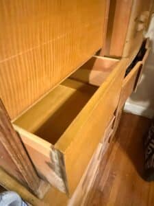 B40DE137-9850-4354-B9BD-01819DA349E0_1_105_c