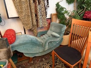 DABEF8E7-E63D-4149-B41F-CB9FD65E402C_1_105_c