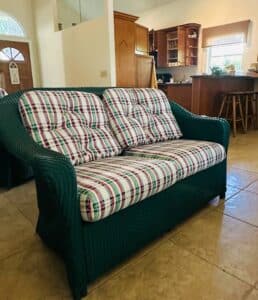 Lloyd-Flanders-Reflections-Wicker-Loveseat-with-Plaid-Cushions