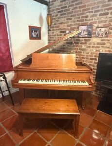 Legacy Estate Sale of a Broward Judge – Antiques, Art, Décor, Household Treasures & More