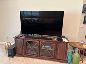 Sun City Bargain Bonanza: Electronics, Furniture, Clothing & More!