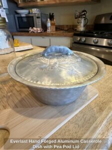 Everlast-Hand-Forged-Aluminum-Casserole-Dish-with-Pea-Pod-Lid