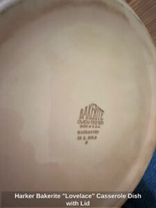 Harker-Bakerite-Lovelace-Casserole-Dish-with-Lid-second-image