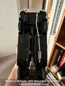 Maisto-Scale-Mercedes-Benz-S-Convertible-Model-Car-second-image
