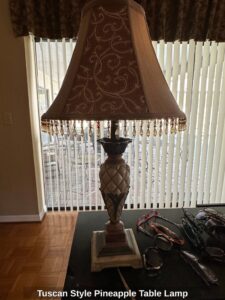 Tuscan-Style-Pineapple-Table-Lamp