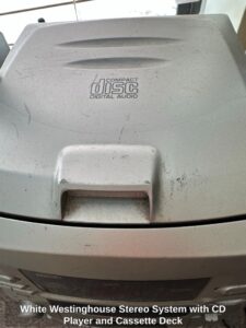 White-Westinghouse-Stereo-System-with-CD-Player-and-Cassette-Deck-third-image
