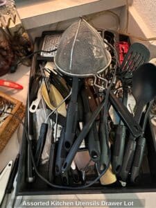 Assorted-Kitchen-Utensils-Drawer-Lot-2