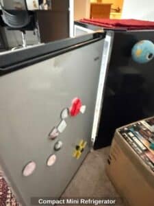 Compact-Mini-Refrigerator-second-image