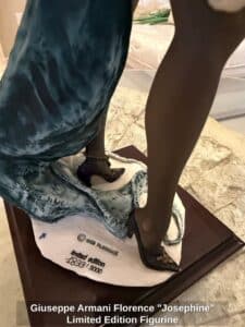 Giuseppe-Armani-Florence-Josephine-Limited-Edition-Figurine-second-image