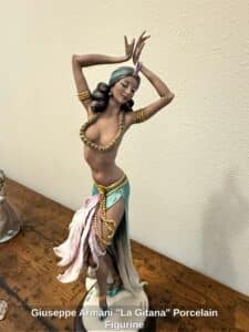Giuseppe-Armani-La-Gitana-Porcelain-Figurine