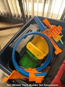Hot-Wheels-Track-Builder-Set-Assortment