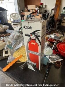 Kidde-ABC-Dry-Chemical-Fire-Extinguisher-1