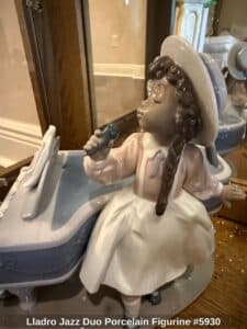 Lladro-Jazz-Duo-Porcelain-Figurine-third-image