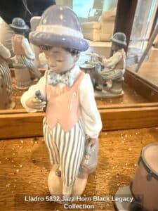 Lladro-Jazz-Horn-Black-Legacy-Collection-second-image