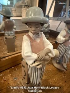 Lladro-Jazz-Horn-Black-Legacy-Collection-third-image