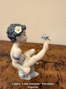 Lladro-Little-Dreamer-Porcelain-Figurine-second-image