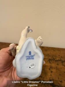 Lladro-Little-Dreamer-Porcelain-Figurine-third-image