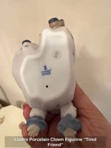 Lladro-Porcelain-Clown-Figurine-Tired-Friend-third-image