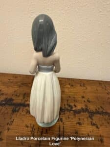 Lladro-Porcelain-Figurine-Polynesian-Love-second-image