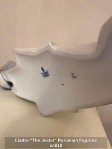 Lladro-The-Jester-Porcelain-Figurine-third-image