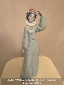Lladro-Welcome-to-the-Circus-Porcelain-Figurine-