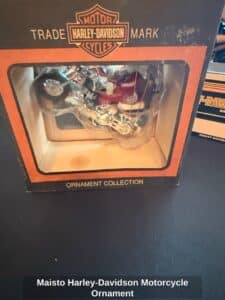 Maisto-Harley-Davidson-Motorcycle-Ornament-1