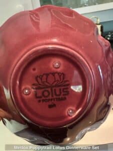 Metlox-Poppytrail-Lotus-Dinnerware-Set-third-image-1