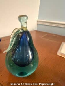 Murano-Art-Glass-Pear-Paperweight-1