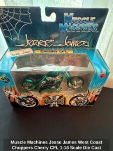 Muscle-Machines-Jesse-James-West-Coast-Choppers-Cherry-CFL-Scale-Die-Cast-Motorcycle-1