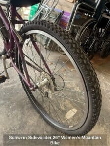 Schwinn-Sidewinder-Womens-Mountain-Bike-third-image-1